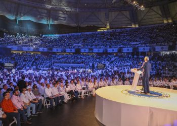 Presidente Abinader llama a perremeistas tomar las calles