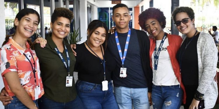 Alorica se expande en República Dominicana y ofrece más de 300 empleos