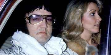 Los últimos días de Elvis: cómo la soledad y las drogas cambiaron el rostro del Rey del Rock