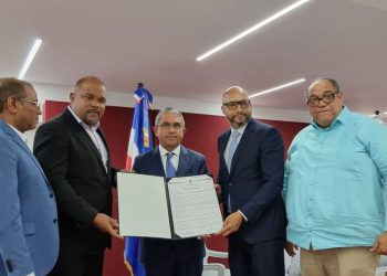 Juez del Tribunal Constitucional expone en Santiago sobre “La Constituyente de 1908”