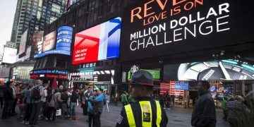 El gigante de los cosméticos Revlon se declaró en bancarrota