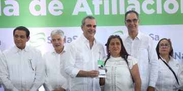 SeNaSa realiza jornada de afiliación en el sector Pekín de Santiago