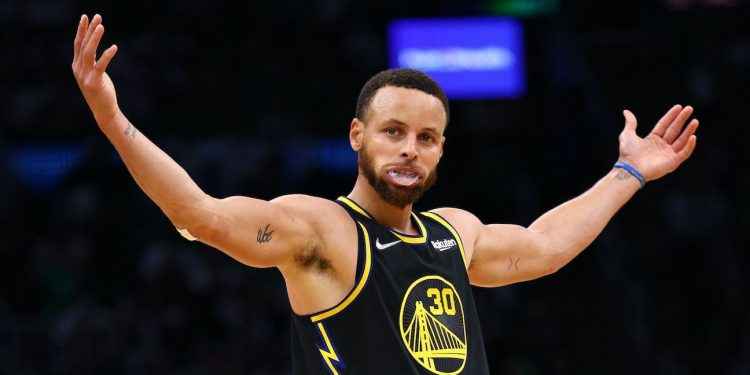 Con el sello de la casa, Warriors empatan a Celtics en las Finales de la NBA