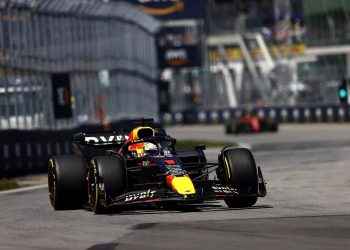 Verstappen resiste en Canadá y Sainz se queda a 0.9s de hacer historia