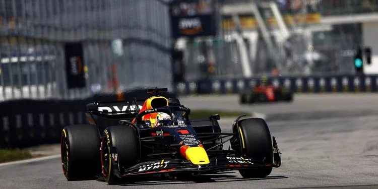 Verstappen resiste en Canadá y Sainz se queda a 0.9s de hacer historia