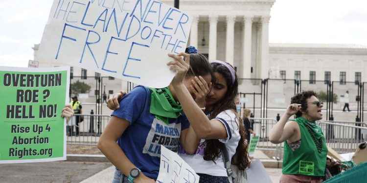El Tribunal Supremo deroga el derecho al aborto en Estados Unidos