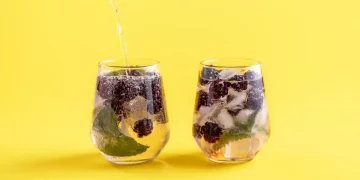 Las bebidas que mejor quitan la sed (después del agua)
