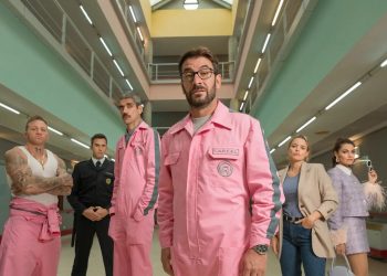 ‘Dos años y un día’: Arturo Valls se come la pantalla en una fabulosa comedia carcelaria sobre los límites del humor