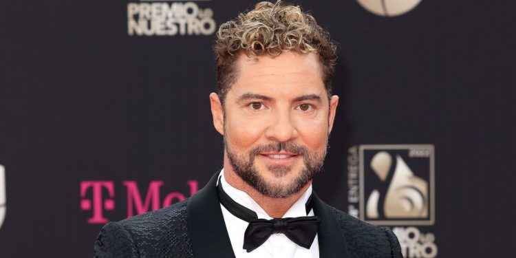 Veinte años de David Bisbal: «Si no bates las alas fuerte, vuelves al suelo»