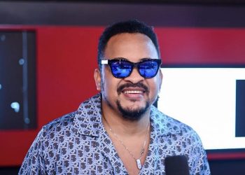 Wason Brazoban aún no asimila a Bad Bunny por Julio Iglesias