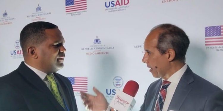 Presidente de AES Dominicana plantea al Gobierno dar un mayor impulso al desarrollo de energía renovable