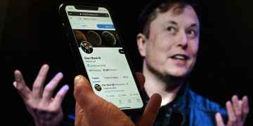 Elon Musk contrademandó a Twitter en la batalla legal inciada por la compra de la red social
