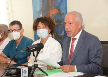 «Incapacidad del gobierno pone en peligro vidas con mal manejo del programa de medicamentos de altos costos», dice FP