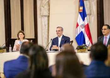 Gobierno eleva a 2 millones de pesos cobertura para afiliados de SeNaSa por enfermedades catastróficas