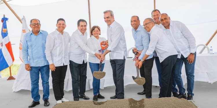 Gobierno invierte más de RD$5,000 millones en centros de la UASD en todo el país