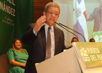 Leonel advierte desde España, decisiones incorrectas del gobierno “harán que el desempleo aumente y el campo entre en ruinas”