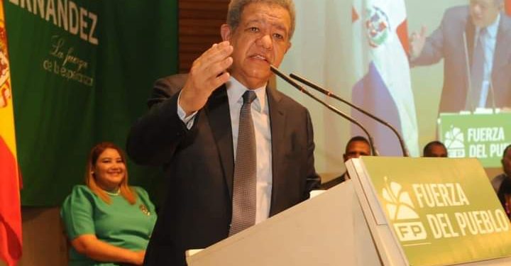 Leonel advierte desde España, decisiones incorrectas del gobierno “harán que el desempleo aumente y el campo entre en ruinas”