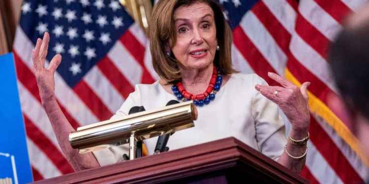 China amenazó con derribar el avión de Nancy Pelosi si viaja a Taiwán