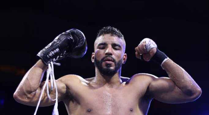 Prospecto de boxeo dominicano Oscar García ascendió su récord invicto profesional con KO técnico