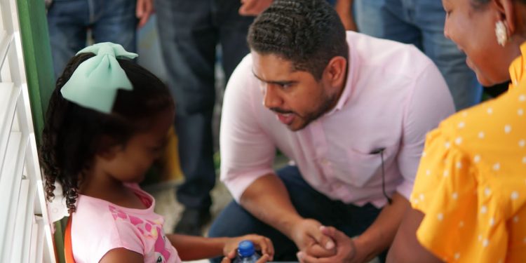 Propeep gestionará cirugía a niña con Sindactilia que recibió asistencia en Jornada “Primero Tú”