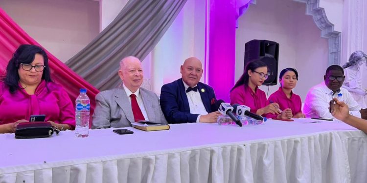 Lanzan Movimiento social “Rosa Internacional” a favor de mujeres vulnerables