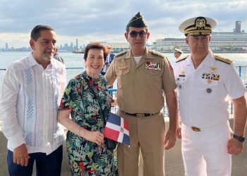 Embajadora dominicana en EEUU da la bienvenida a buque escuela de RD en Nueva York