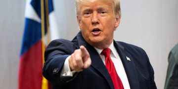 Trump se impondría a Biden en las elecciones de 2024, según una encuesta