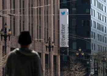 Twitter demanda a Elon Musk y lo acusa de «destrozar a la compañía» por violar su acuerdo de compra