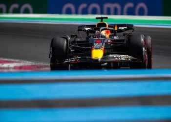 Verstappen gana en Francia, Sainz remonta y Leclerc suma otro KO