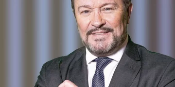 Arturo Peniche se divorciará tras 40 años de matrimonio