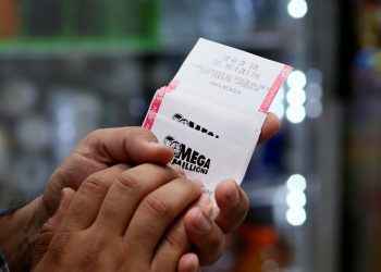 Un solo jugador gana una bolsa acumulada de 1.337 millones de dólares en la lotería Mega Millions