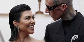 Kourtney Kardashian critica a los paparazzi