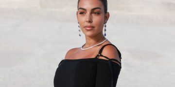 Georgina se tatúa en honor al bebé que perdió