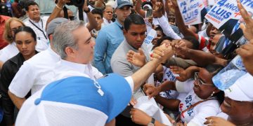 Gobierno invierte más de 200 millones en proyectos de salud en San Cristóbal