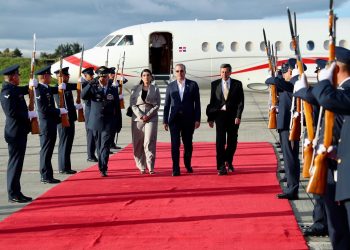 Presidente Abinader llega a Colombia para participar en toma de posesión Gustavo Petro