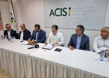 Asociación Comerciantes é Industriales Santiago firmó acuerdo Consejo Económico y Social