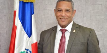 Vocero senadores PRM Franklin Romero defiende discurso presidente Abinader