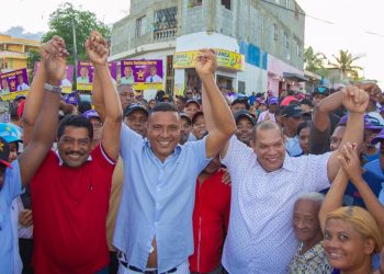 Desmienten sea del PRM dirigente choferíl juramentado en la Fuerza del Pueblo en Los Guaricanos