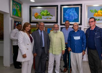 Galería La Llave del Arte con  exposición obras clásicas y contemporáneas de arte dominicano