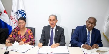 MESCYT, INAIPI y UASD firman convenio para habilitar 5 estancias infantiles en centros regionales de la academia de estudios superiores