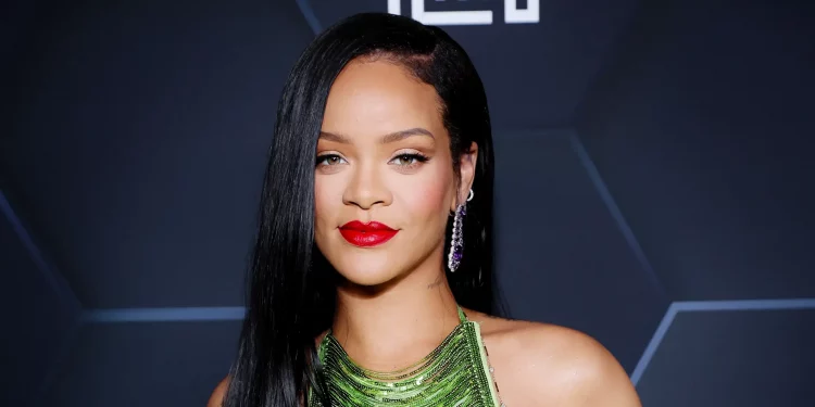 Rihanna anuncia que actuará en el medio tiempo del Super Bowl 2023