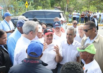 Presidente Abinader dice ayudas serán para quienes las necesiten, sin importar banderías políticas