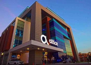 Altice crea centros de acopio para llevar ayudas a afectados por el huracán Fiona en Samaná