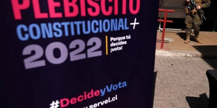 Chile define su dilema constitucional con un plebiscito marcado por la polarización