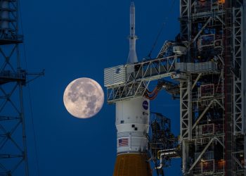 En EE.UU. temen ser superados por China en la carrera espacial