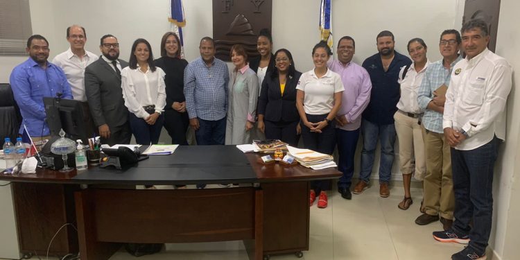 Clúster Turístico y autoridades locales se preparan ante prometedora temporada alta en Puerto Plata
