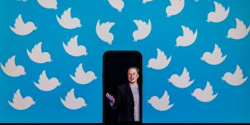 Accionistas de Twitter aprueban el acuerdo de compra de Elon Musk por 44.000 millones de dólares