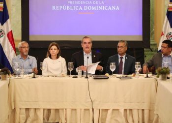 Gobierno hereda deuda de planteles escolares por más DE$3,000 millones