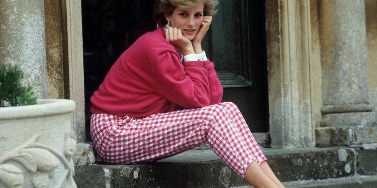 A 25 años: Las teorías de conspiración que siguen rodeando la muerte de Lady Di