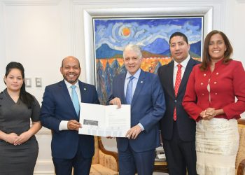Depositan ante el Senado proyecto Ley General de Facturación Electrónica